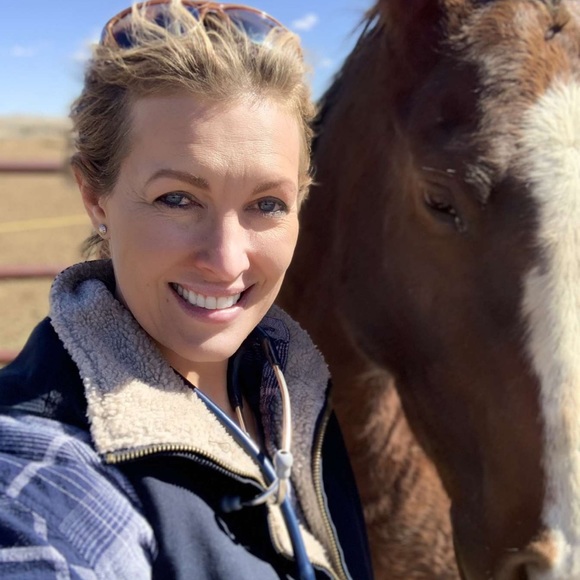 Meet your Posher, Romy - Picture 7 of 8